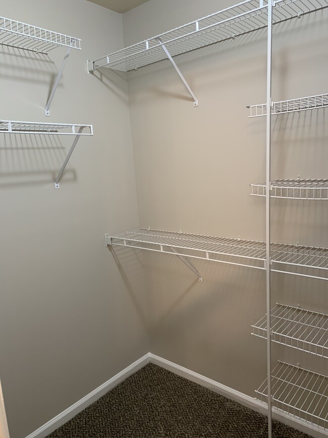 Master Walk In Closet - 307 Caldwell Loop