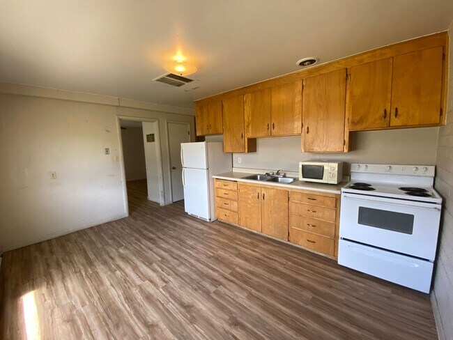 Building Photo - Hackwell Apartments
