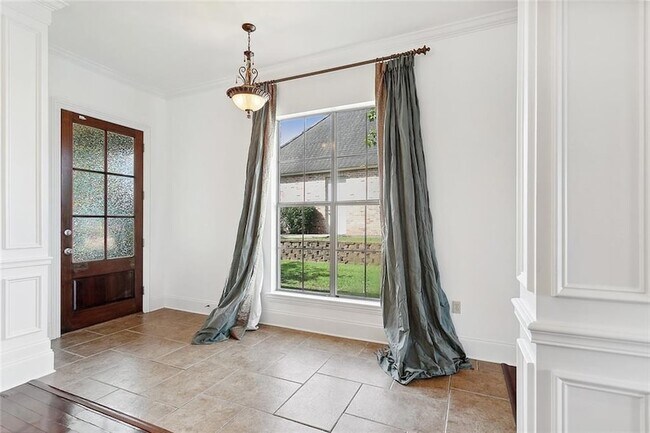 Building Photo - 109 Grand Champions Ln