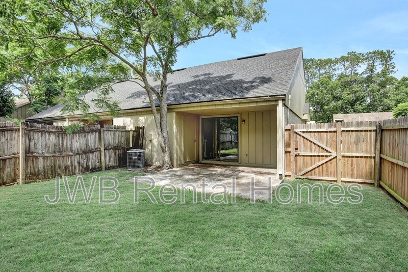 Building Photo - 8386 Windypine Ln