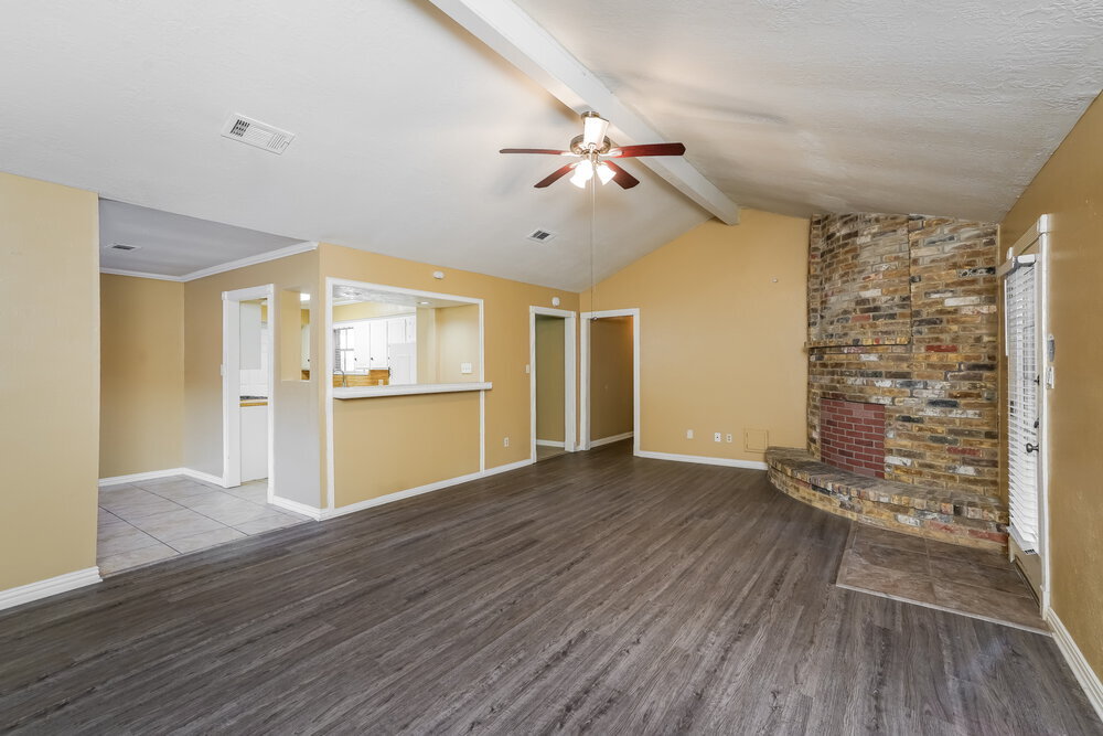 Building Photo - 23331 Bayleaf Dr
