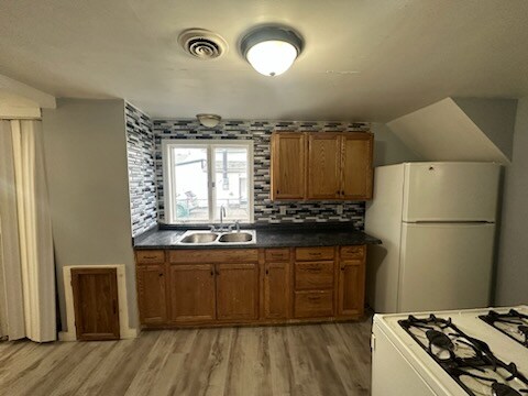 Building Photo - 228 Wagner St