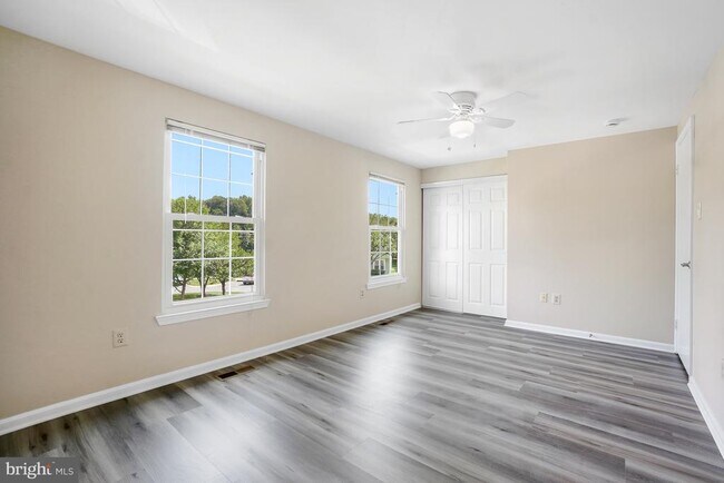 Building Photo - 3121 Benton Square Dr