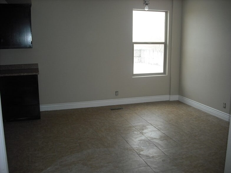 Building Photo - 1378 W 6235 S