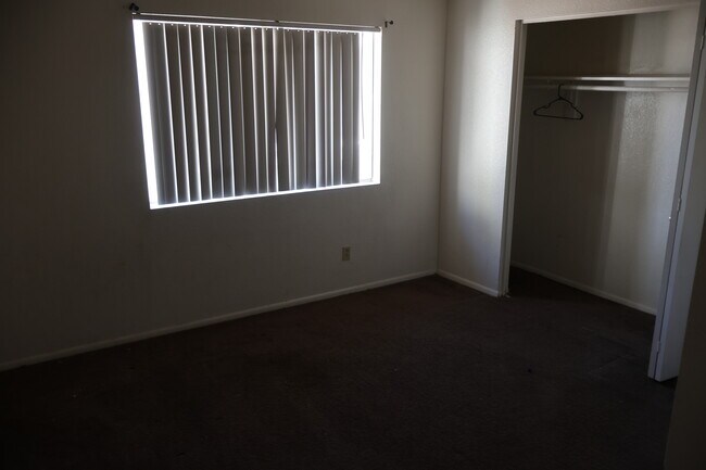 Building Photo - 2820 E Le Marche Ave