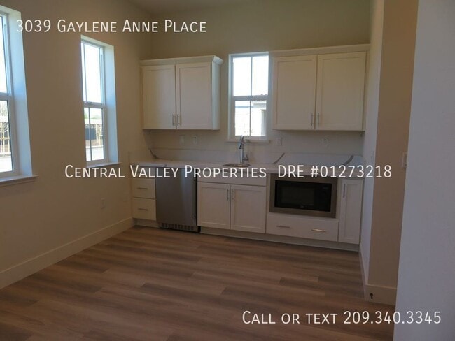 Building Photo - 3039 Gaylene Ann Pl