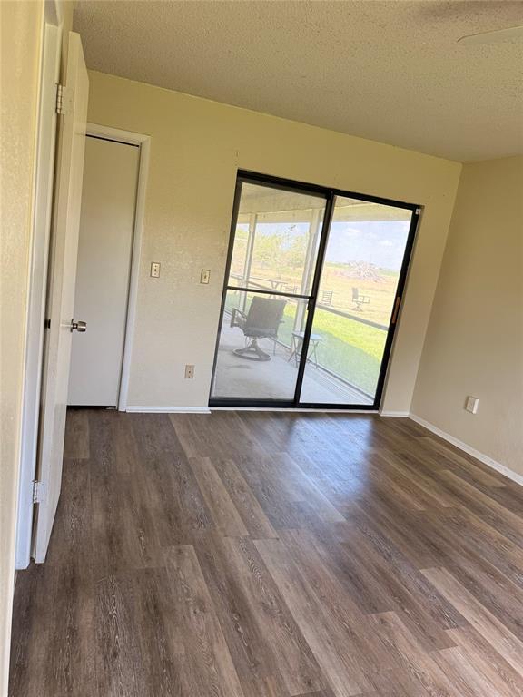 Building Photo - 5931 Limmer Loop