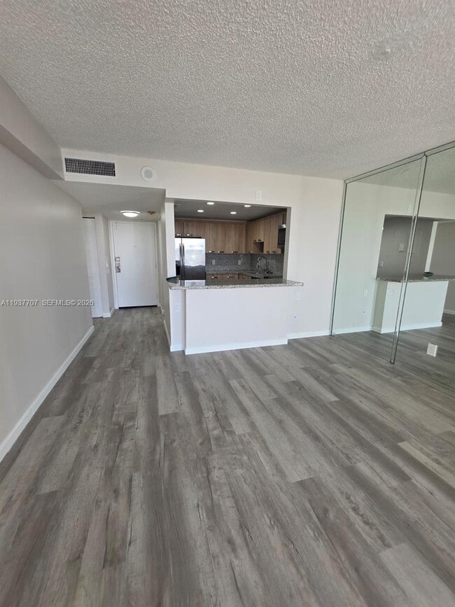 Building Photo - 13499 Biscayne Blvd