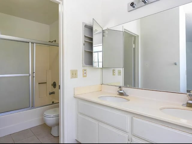 Building Photo - 44609 Grove Ln