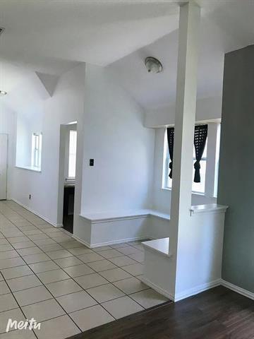 Building Photo - 9921 Tanglebrush Dr