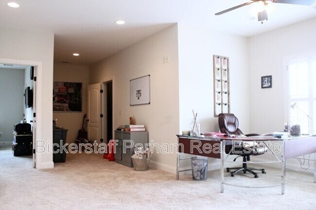 Building Photo - 7165 Bridgemill Dr