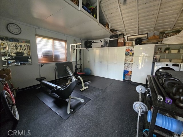 Building Photo - 617 N Beachwood Dr