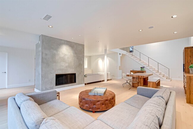 Building Photo - 39 River Hollow Ln