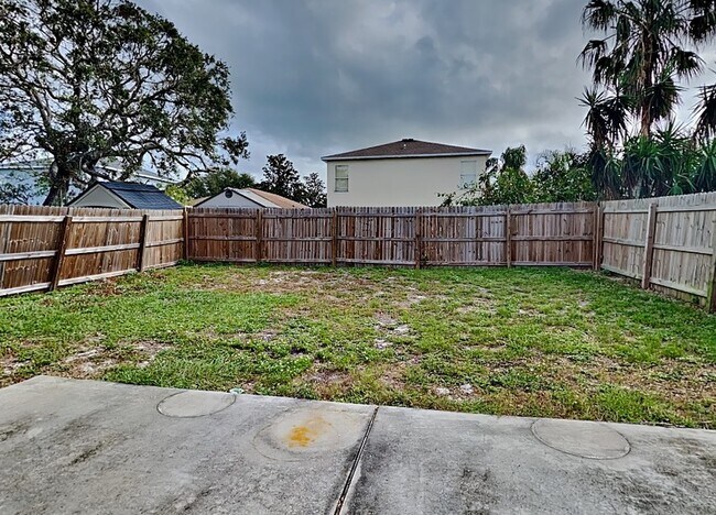 Building Photo - 12725 Adventure Dr