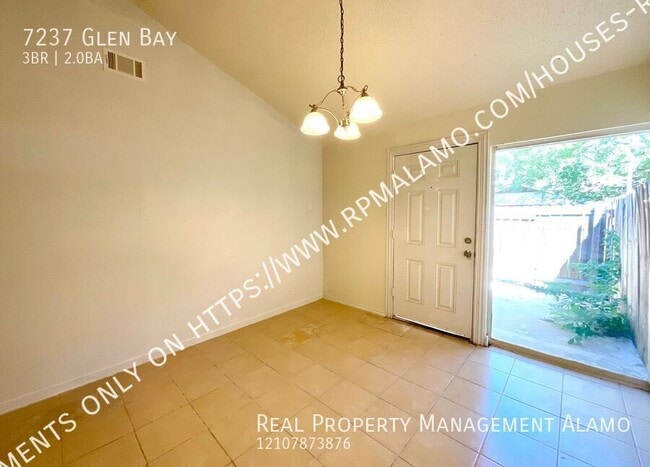 Building Photo - 7237 Glen Bay Dr