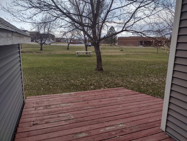 Backyard view of park and elementary school from the other decks - 1005 Woodland Dr