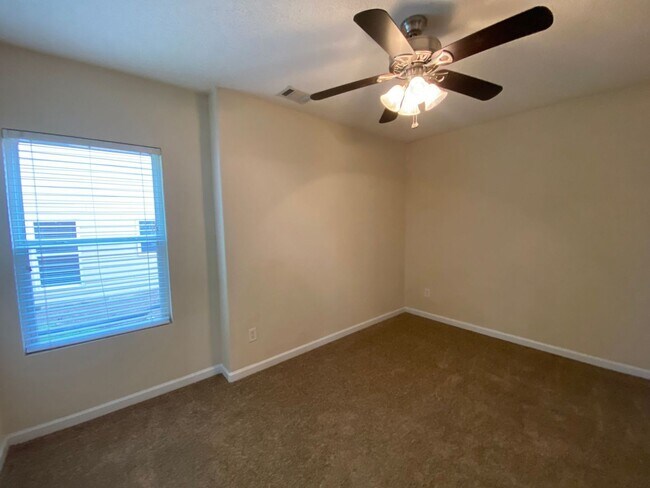 Building Photo - BRIDGEWATER HOME! PRE-LEASING FOR JUNE 20TH!