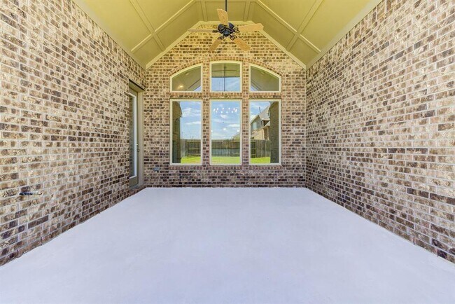 Building Photo - 29302 Wood Lily Dr