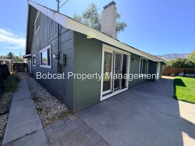 Building Photo - 700 Adaline St