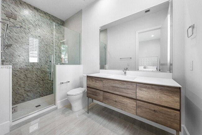 Building Photo - 3912 Island Estates Dr