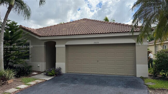 Building Photo - 2020 Andromeda Ln