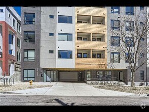 Building Photo - 1 Bedroom Condo in Denver