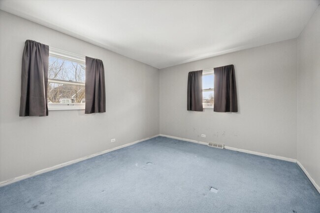 Building Photo - 602 Prairie Ave