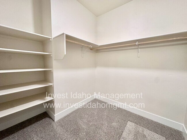 Building Photo - Beautiful Newer Home in Meridian Built in 2024