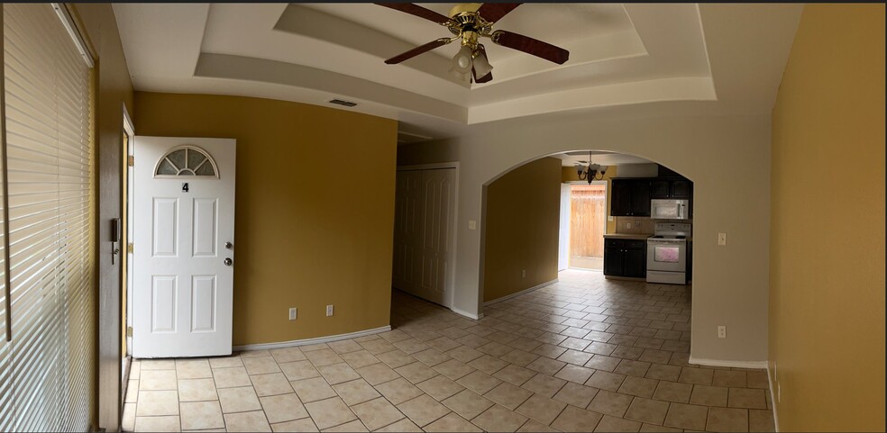 Building Photo - 1804 Agua Fina Ave