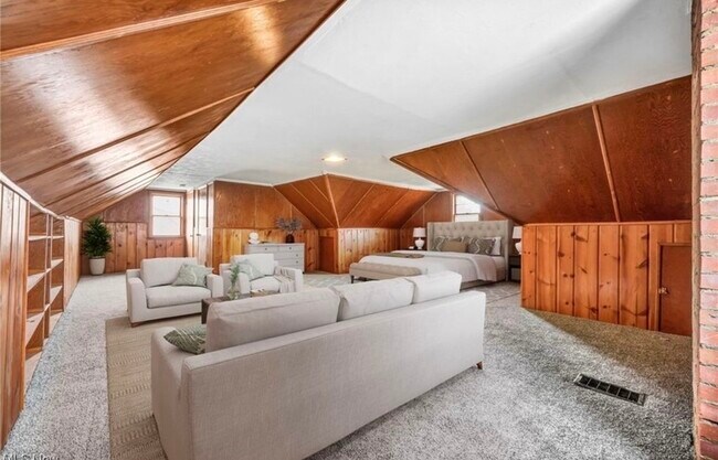 Building Photo - 24630 Alberton Rd