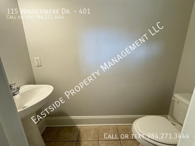 Building Photo - 115 Windermere Dr