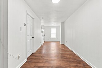 Building Photo - 2BR/3BA Home | East Kensington
