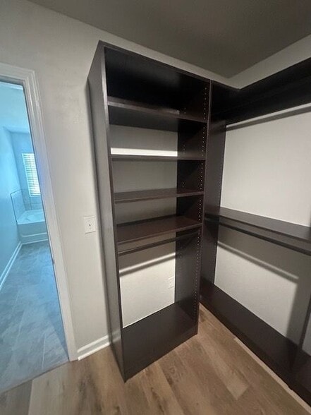 Building Photo - 3574 Saratoga Cir