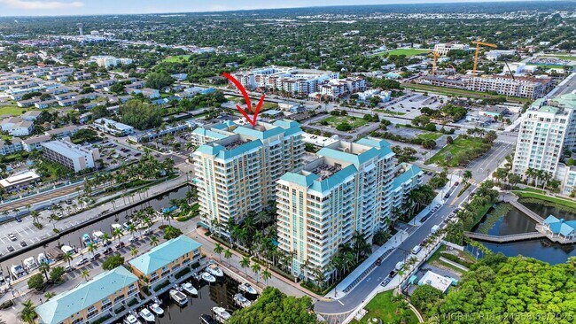 Building Photo - 625 Casa Loma Blvd