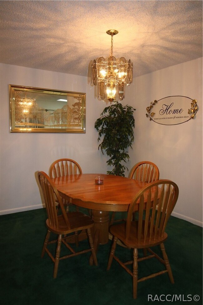 Building Photo - 3316 S Liverpool Point