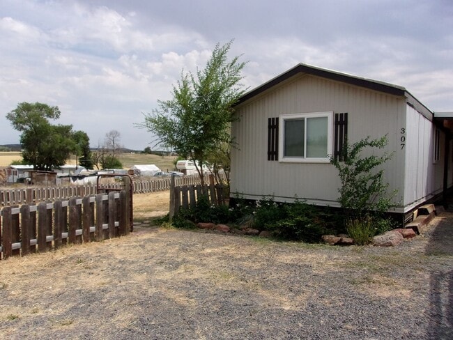 Primary Photo - Home just outside of town- 2 occupants ONLY