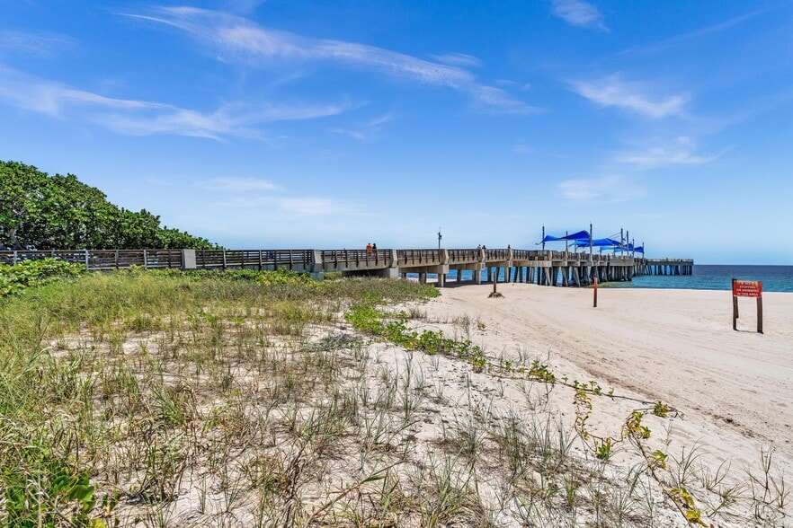Building Photo - 604 N Ocean Blvd