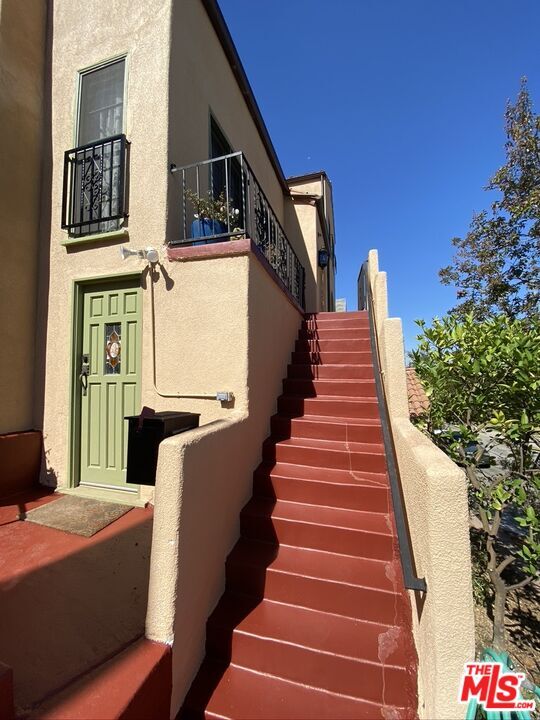 Building Photo - 1224 Romulus Dr