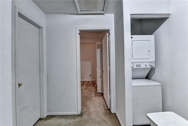 Building Photo - 3241 Shadow Walk Ln