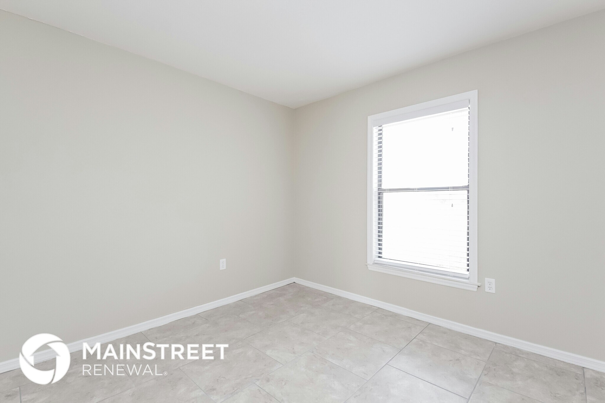 Building Photo - 604 Basingstoke Ct