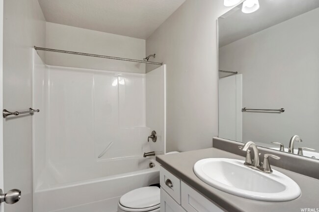 Building Photo - 13079 Cannon View Dr