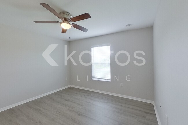 Building Photo - 3214 65th St W