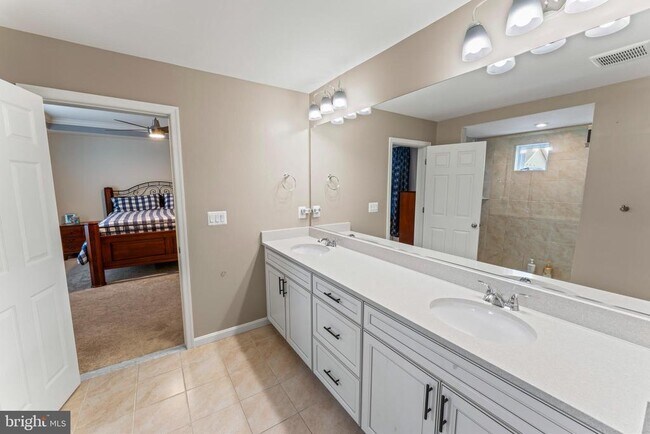 Building Photo - 7810 Bexley Ln