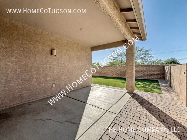 Building Photo - 7140 S Via Gaucho Viejo