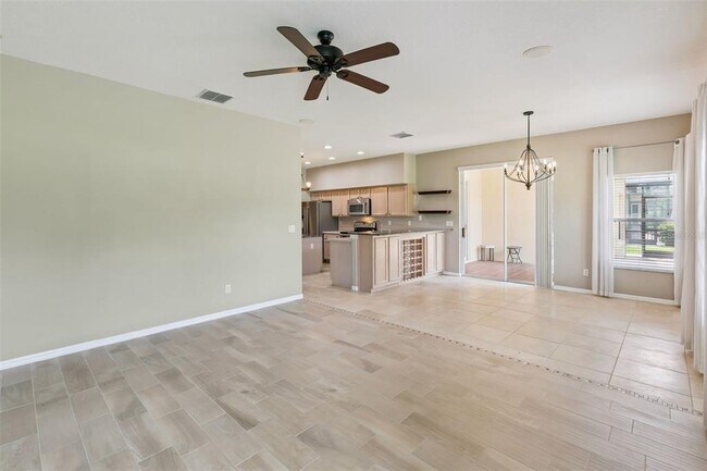 Building Photo - 237 Strathmore Cir