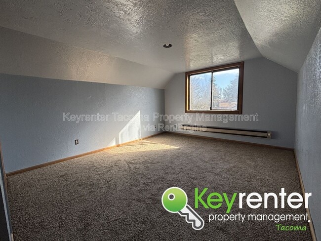 Building Photo - 1541 S Ridgewood Ave