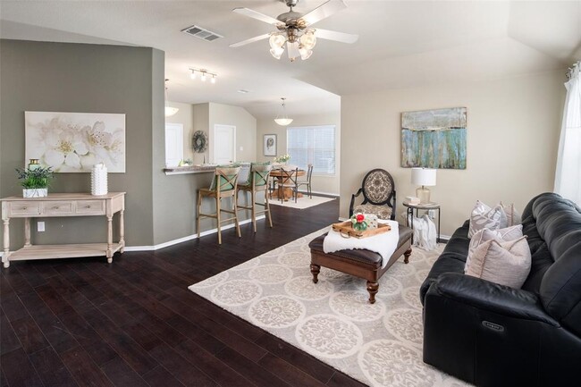 Building Photo - 508 Fisherman Trail