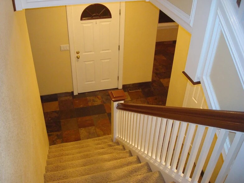 Building Photo - 208 Bodega Ave