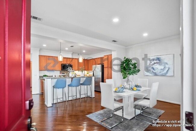 Building Photo - 28530 Gulfport Cir