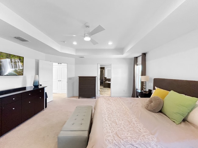 Building Photo - 9714 Provencal Ave